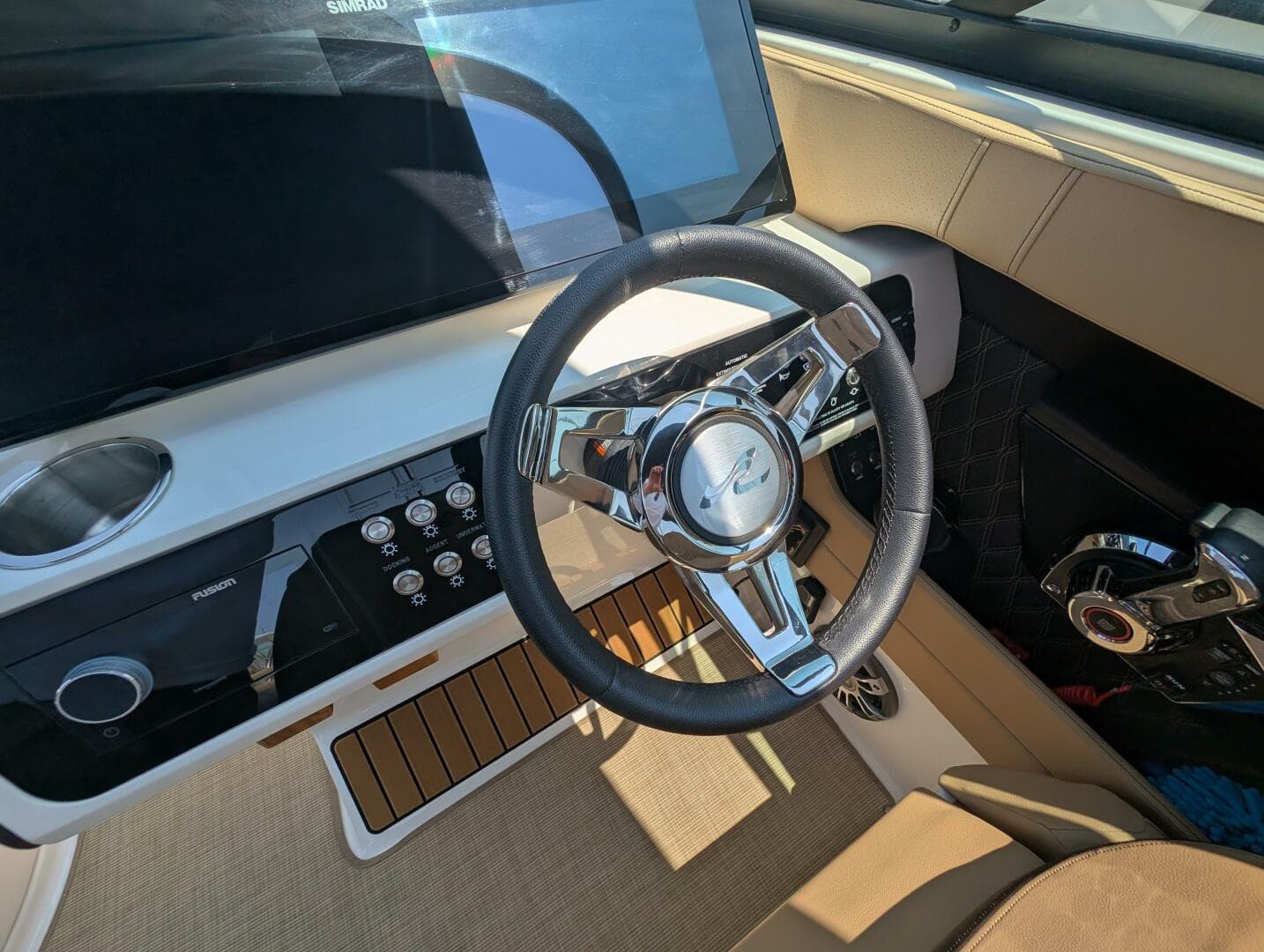 2023 Sea Ray 280 Slx — photo 16