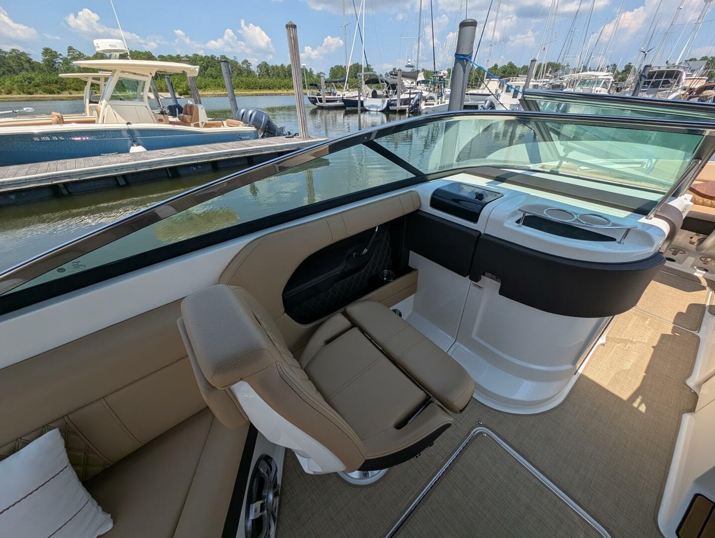 2023 Sea Ray 280 Slx — photo 26