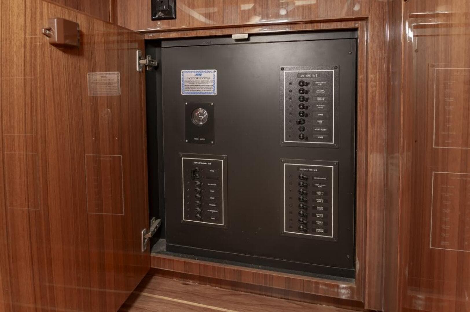 2006 Viking Convertible — photo 36