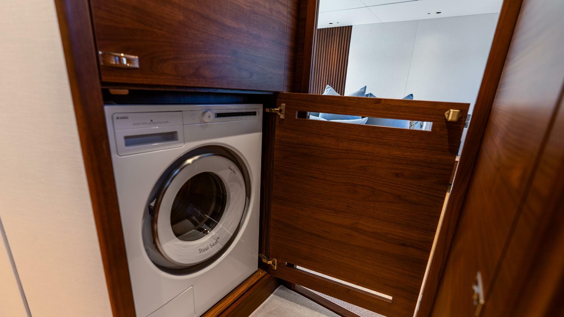 2024 Princess X80 — photo 55