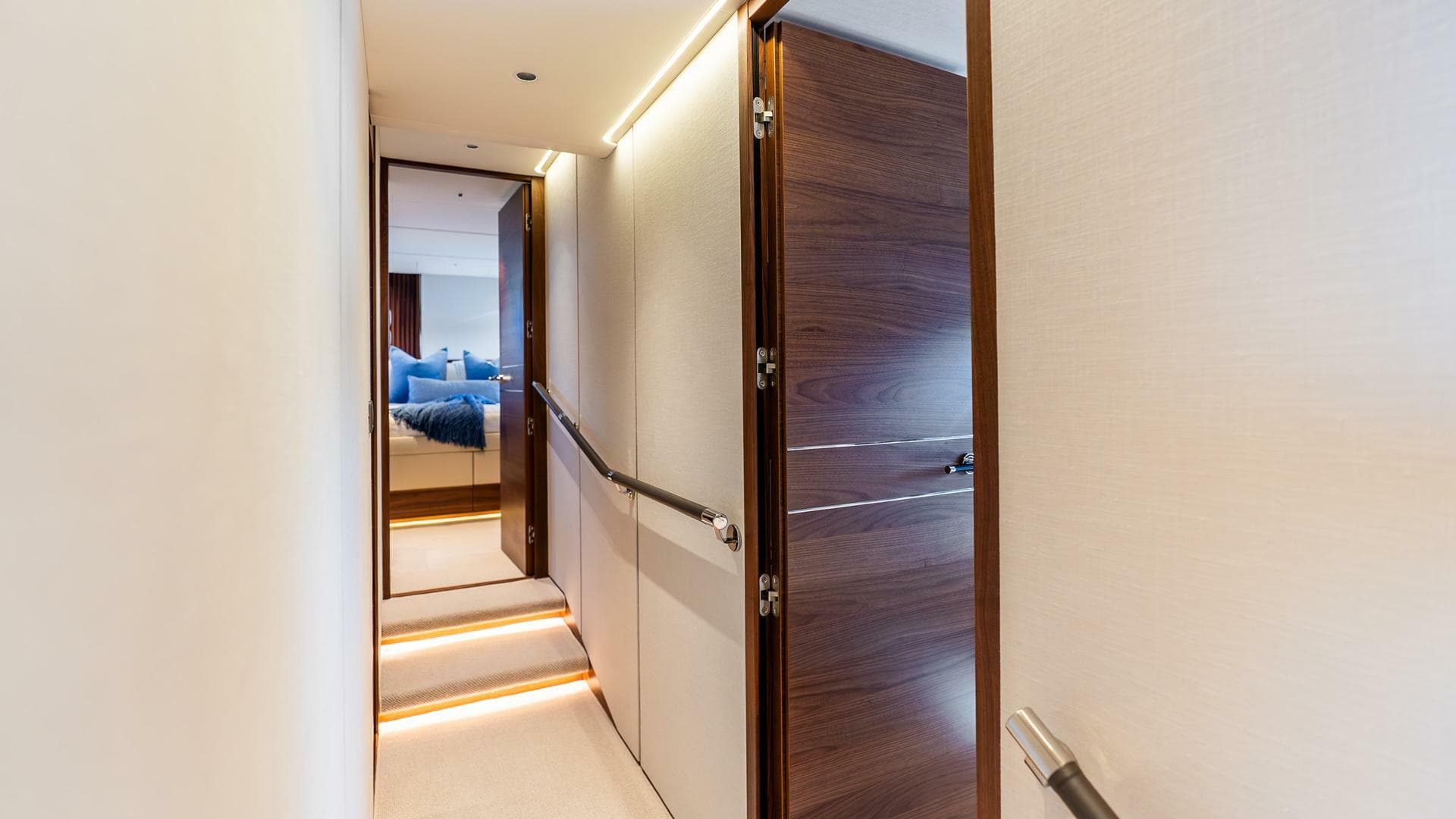 2024 Princess X80 — photo 56