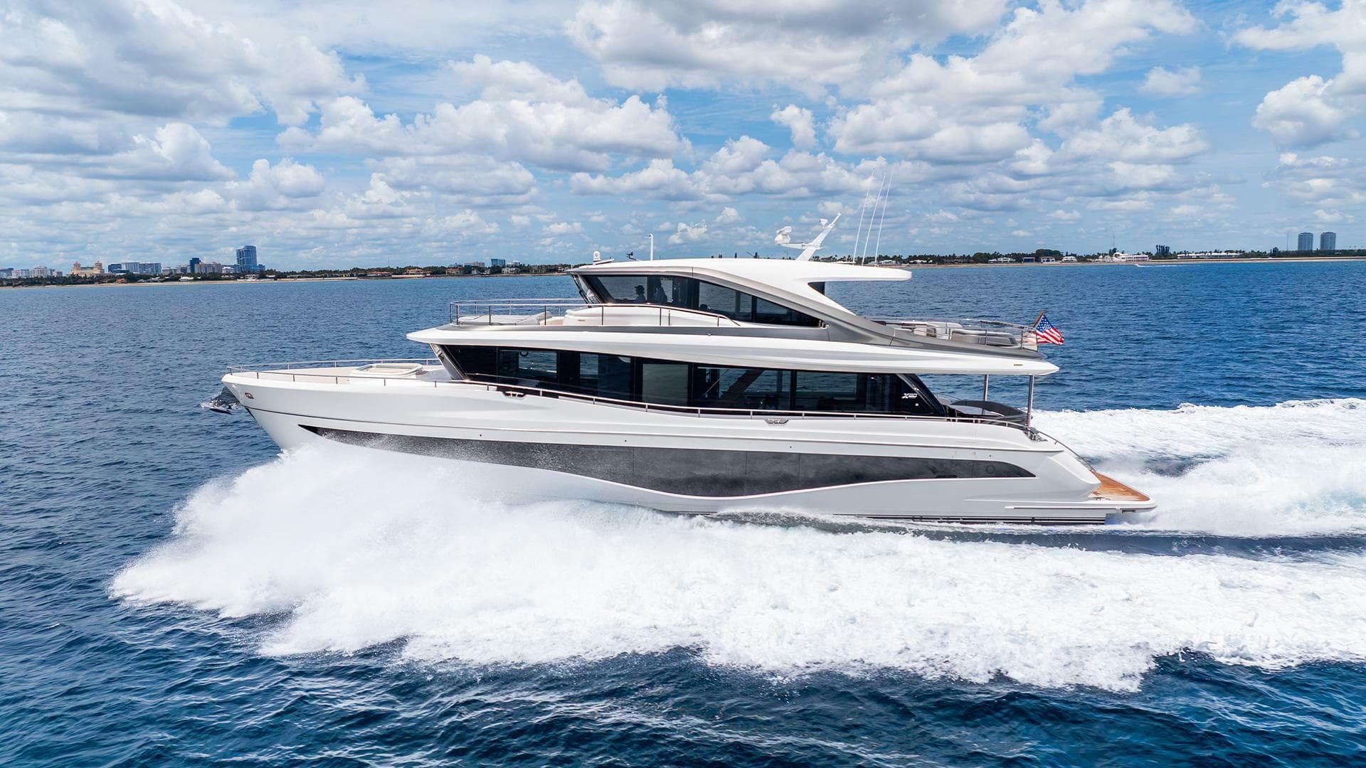 2024 Princess X80 — photo 1