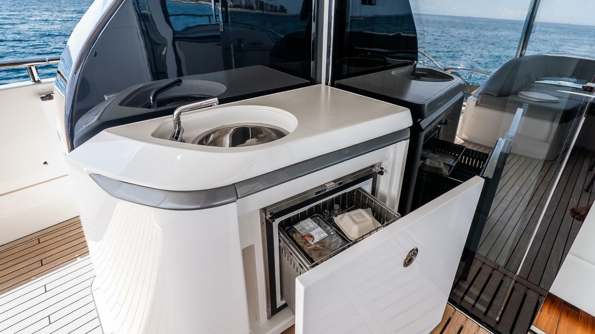 2024 Princess X80 — photo 81