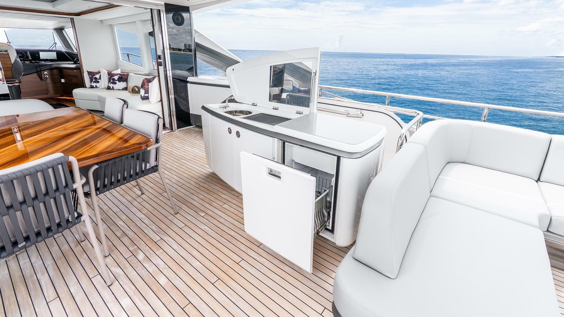 2024 Princess X80 — photo 73