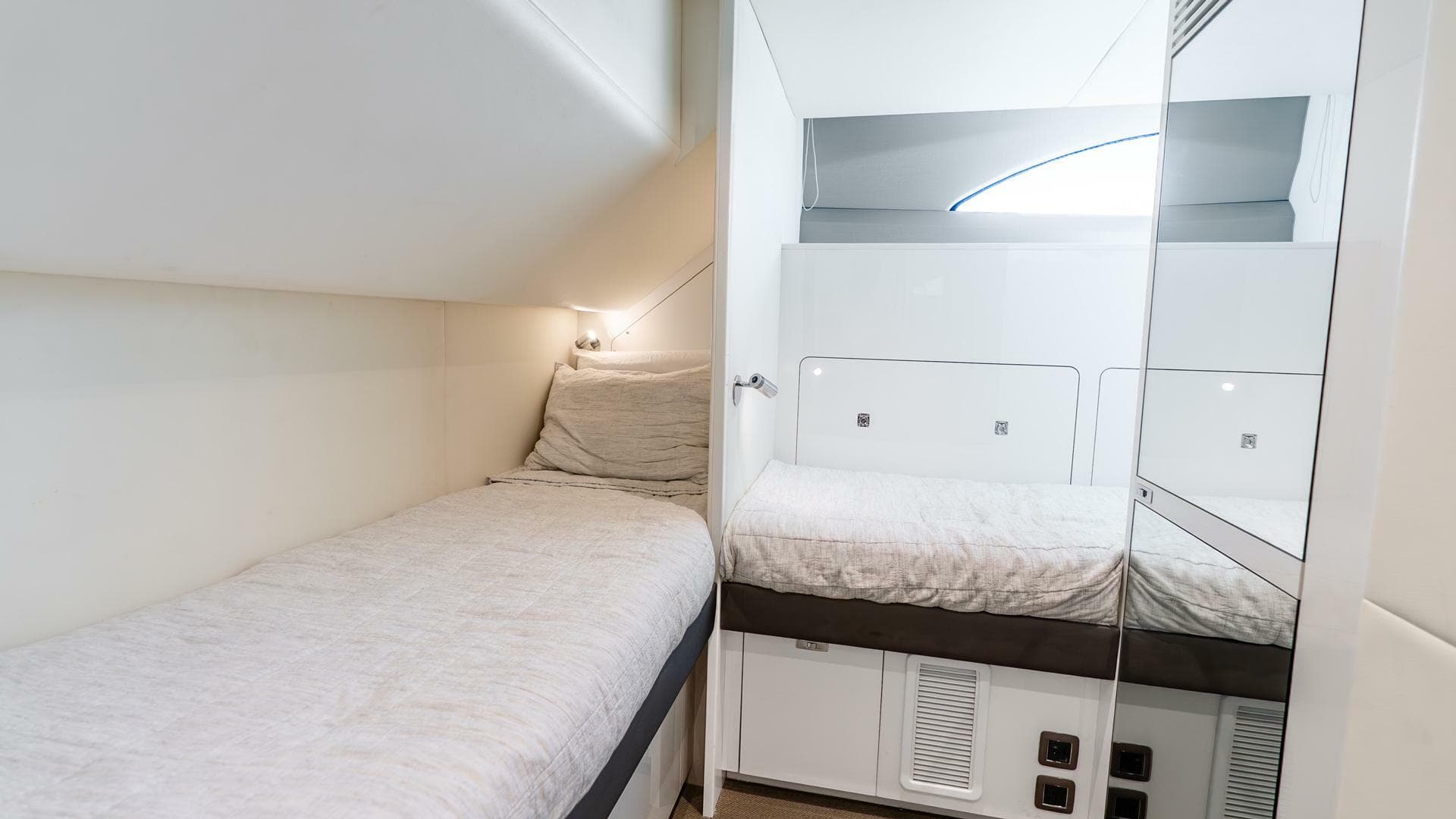 2024 Princess X80 — photo 93