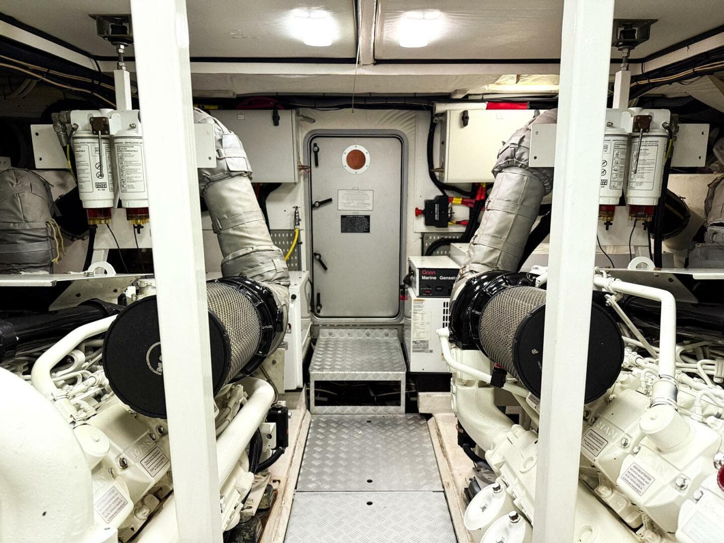 2007 Princess 23M — photo 35