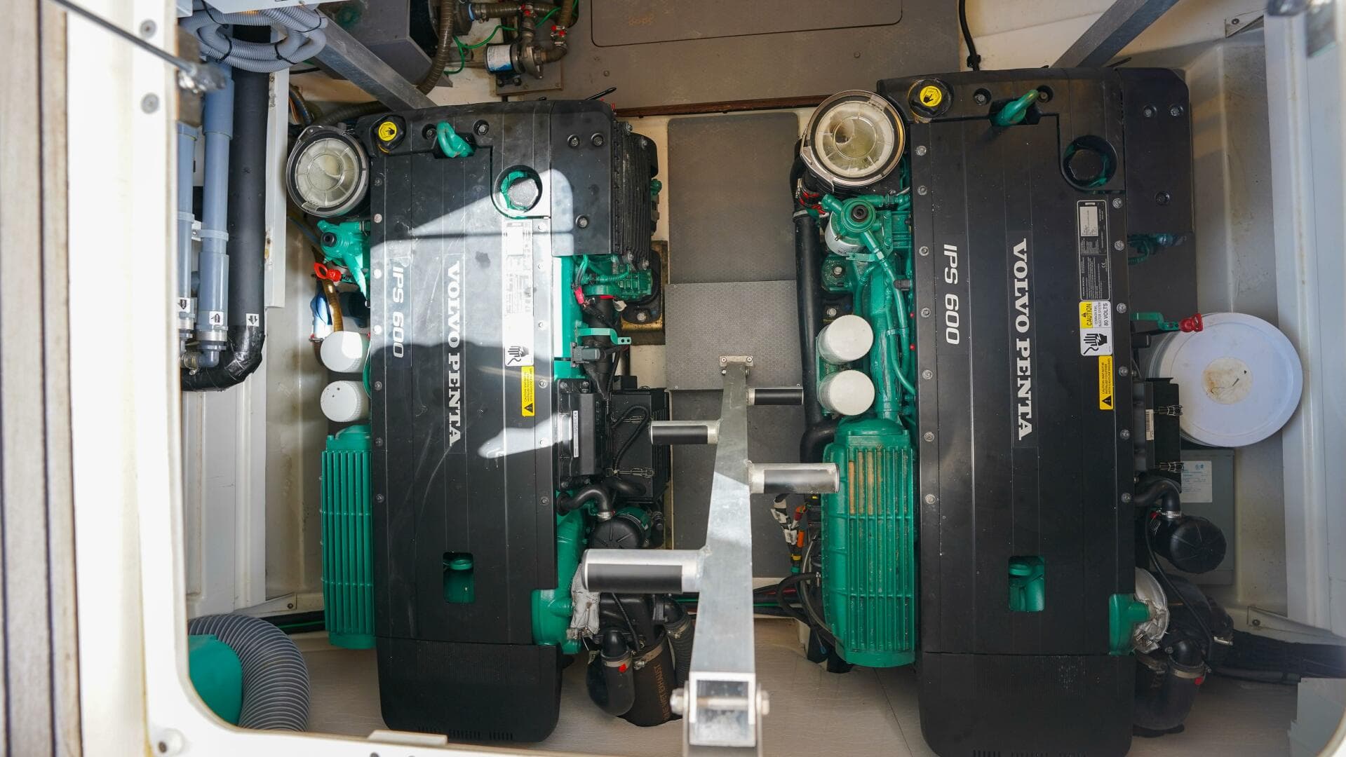 2018 Prestige 500 Flybridge — photo 33