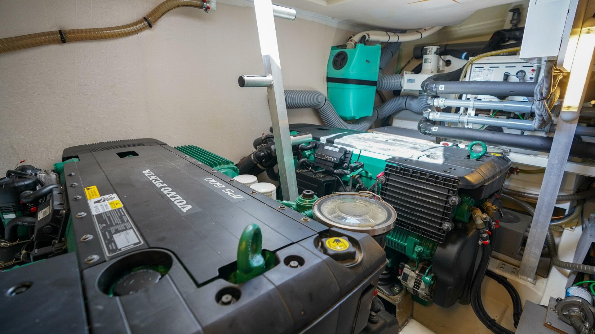 2018 Prestige 500 Flybridge — photo 34