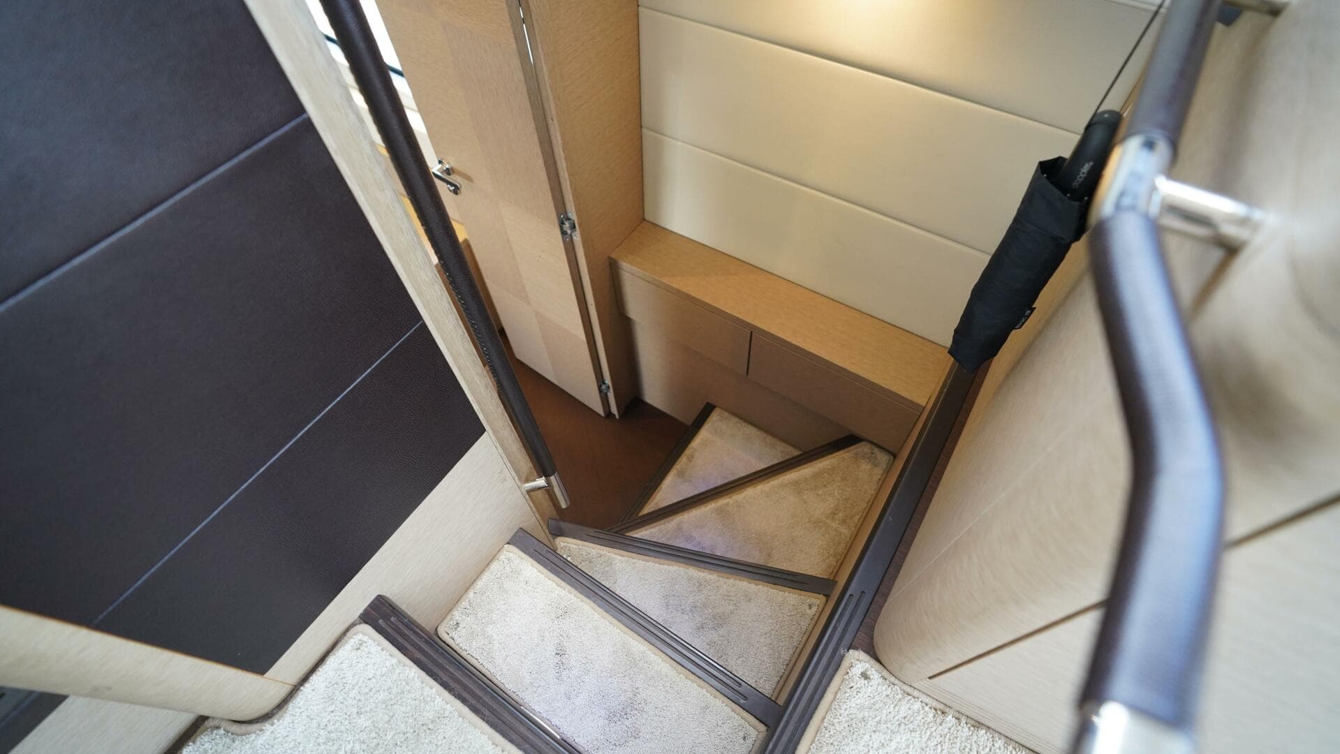 2018 Prestige 500 Flybridge — photo 17