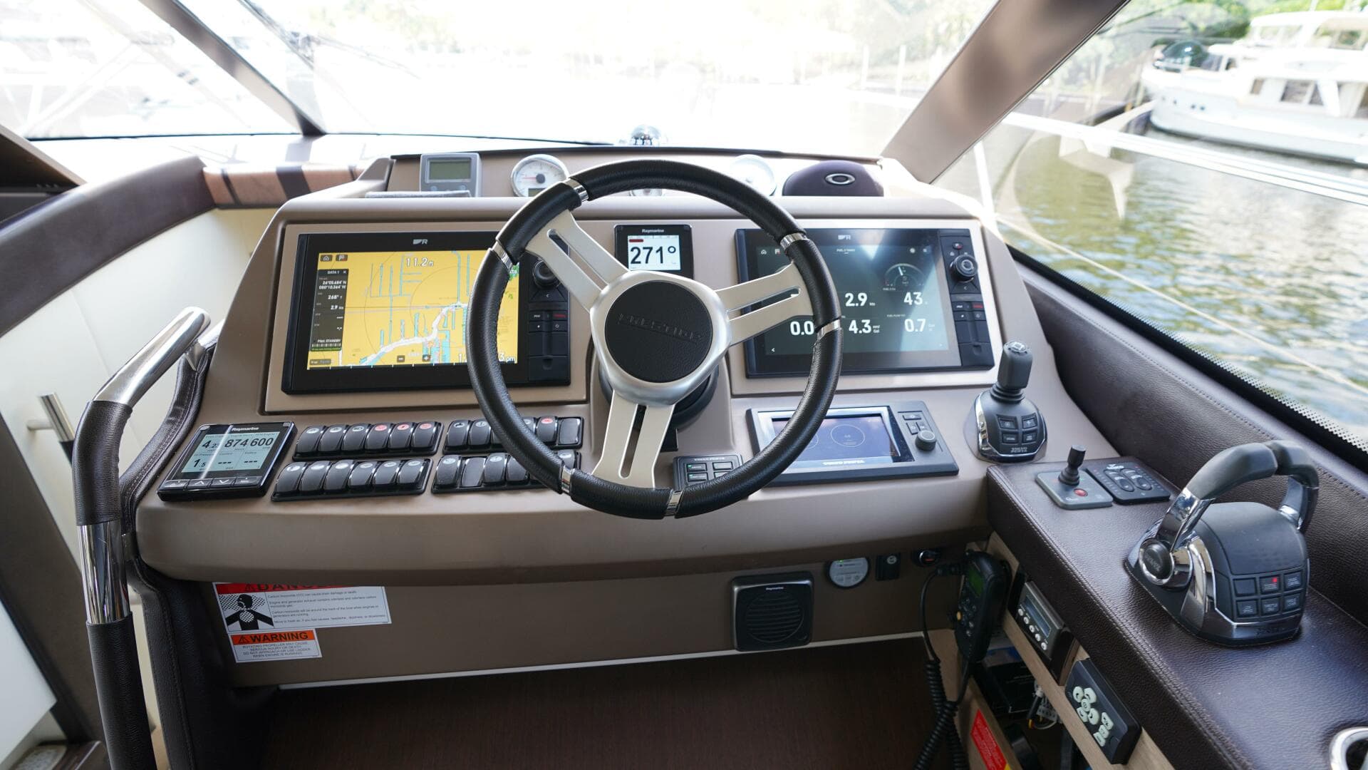 2018 Prestige 500 Flybridge — photo 16