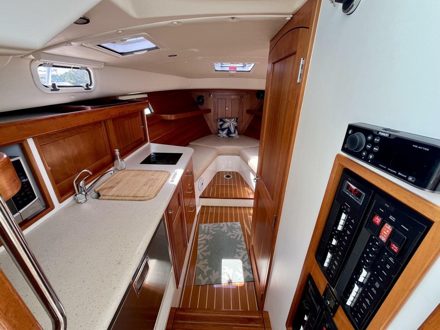 2019 Mjm 35Z — photo 50