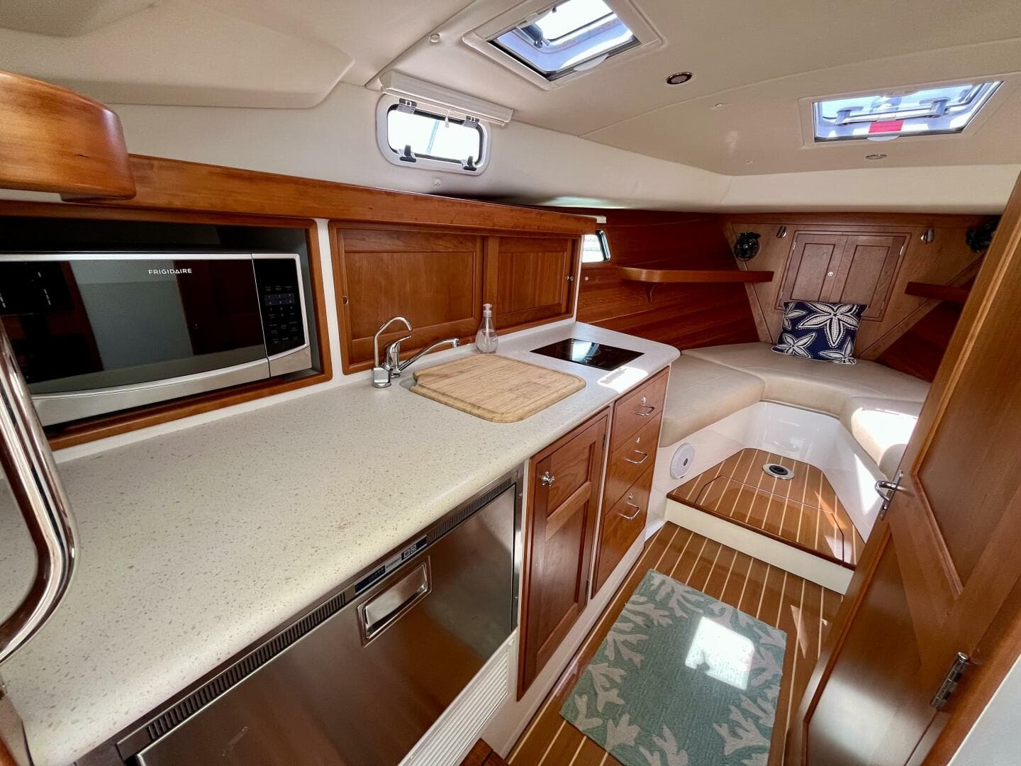 2019 Mjm 35Z — photo 52