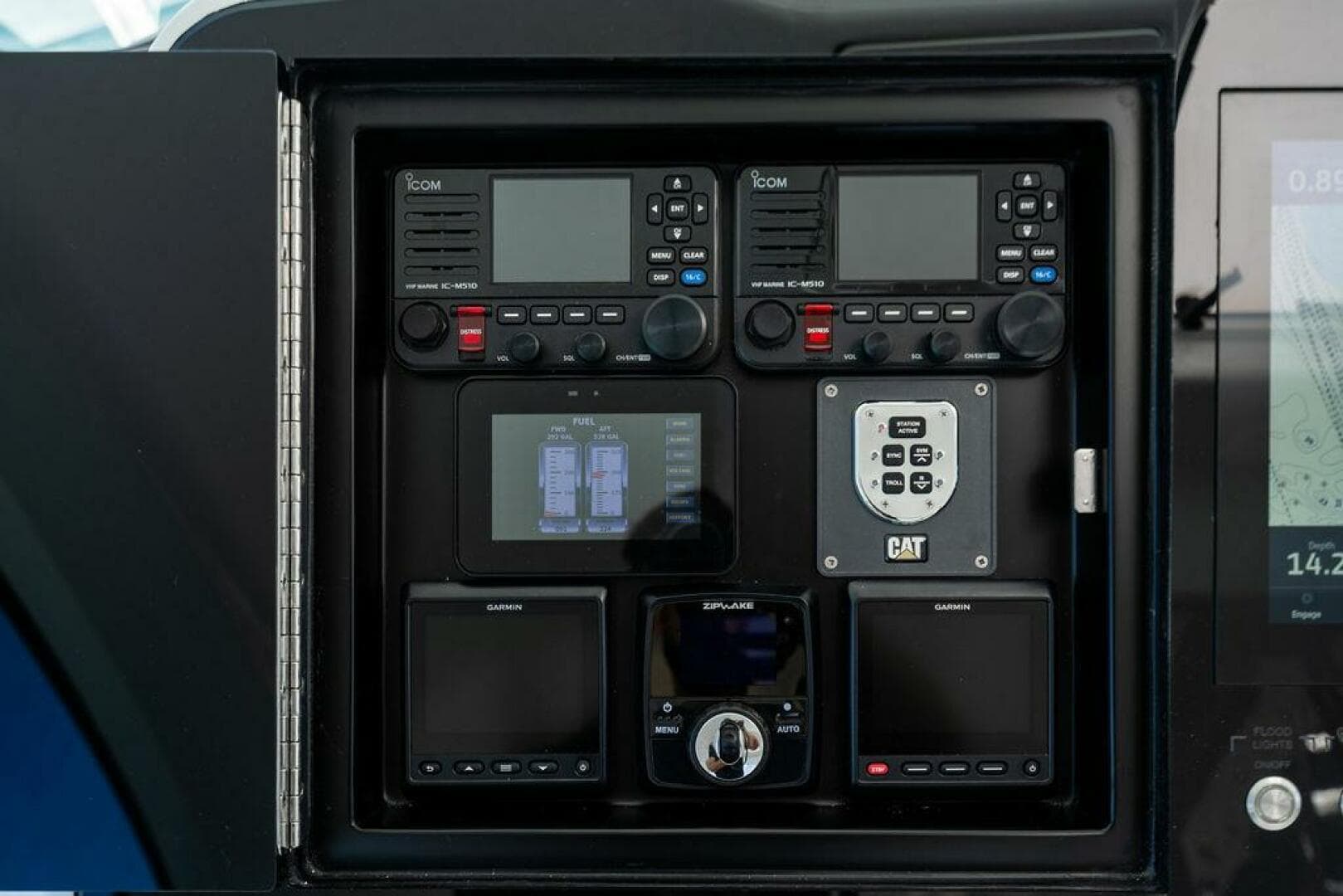 2023 Hatteras GT 45X — photo 31