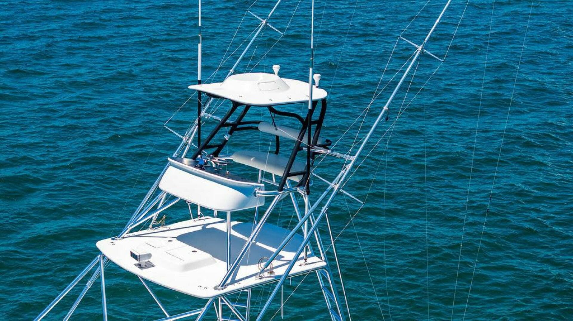 2023 Hatteras GT 45X — photo 8