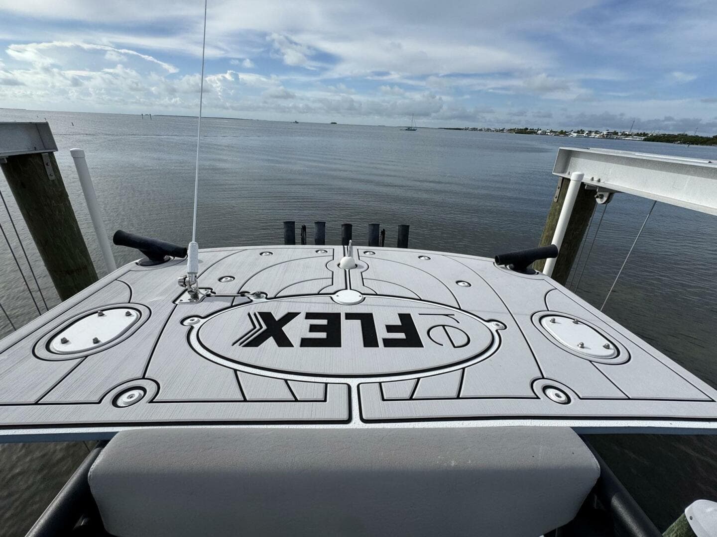 2021 Yellowfin 26 Hybrid — photo 30
