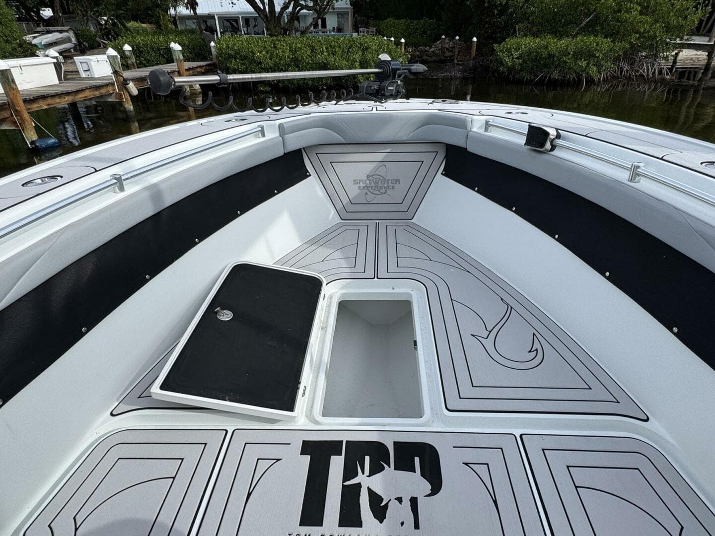 2021 Yellowfin 26 Hybrid — photo 19