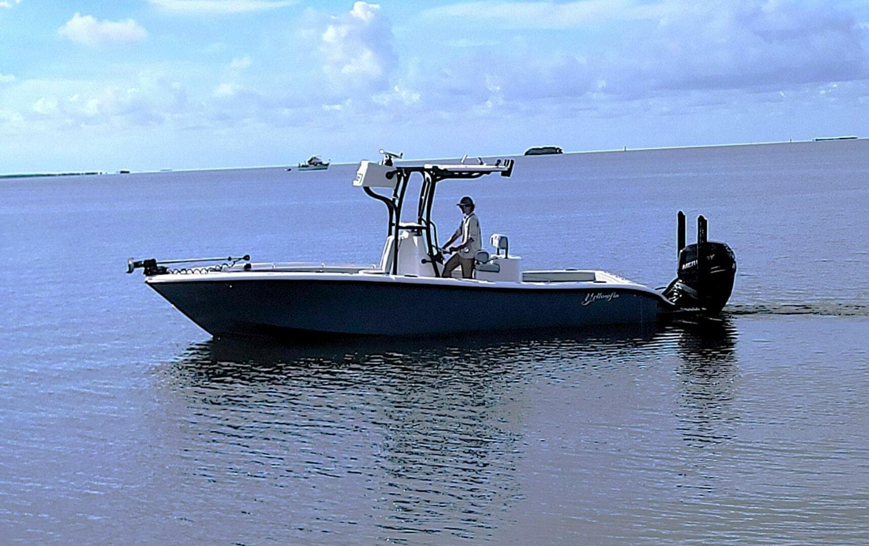 2021 Yellowfin 26 Hybrid — photo 6