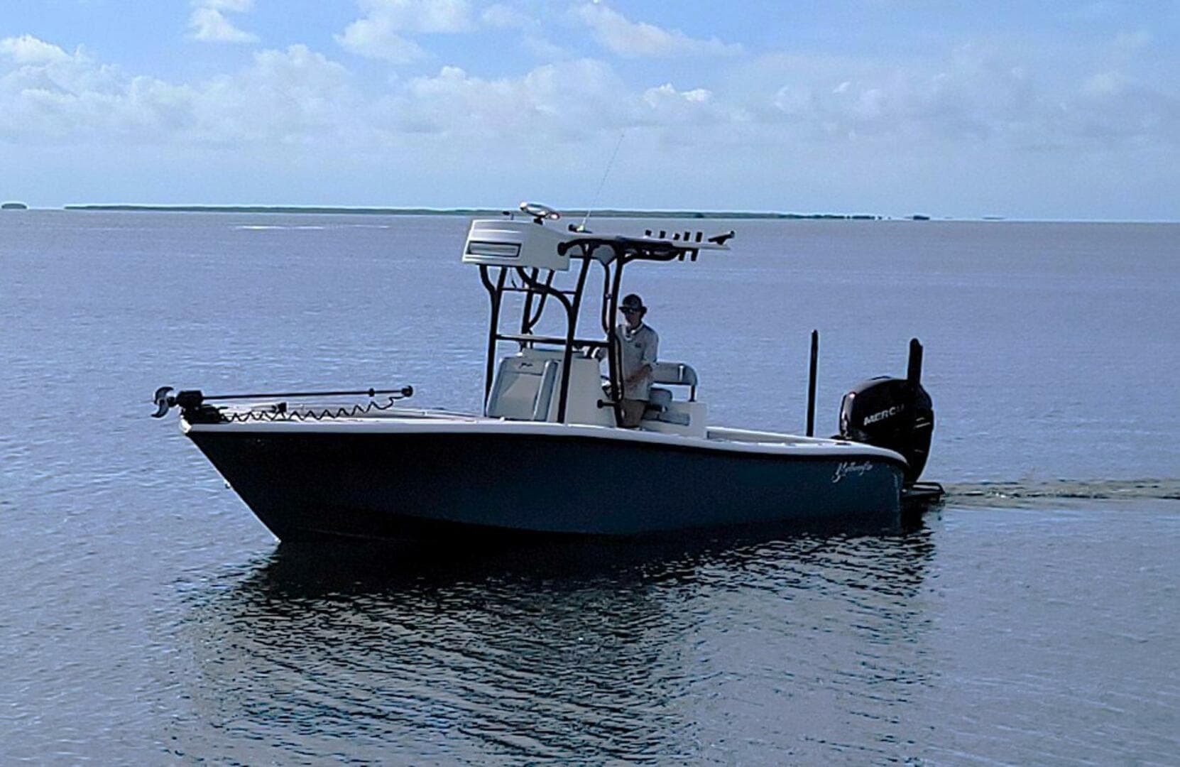 2021 Yellowfin 26 Hybrid — photo 7