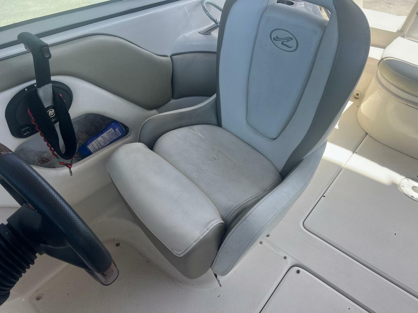 2007 Sea Ray 240 Sundeck — photo 19