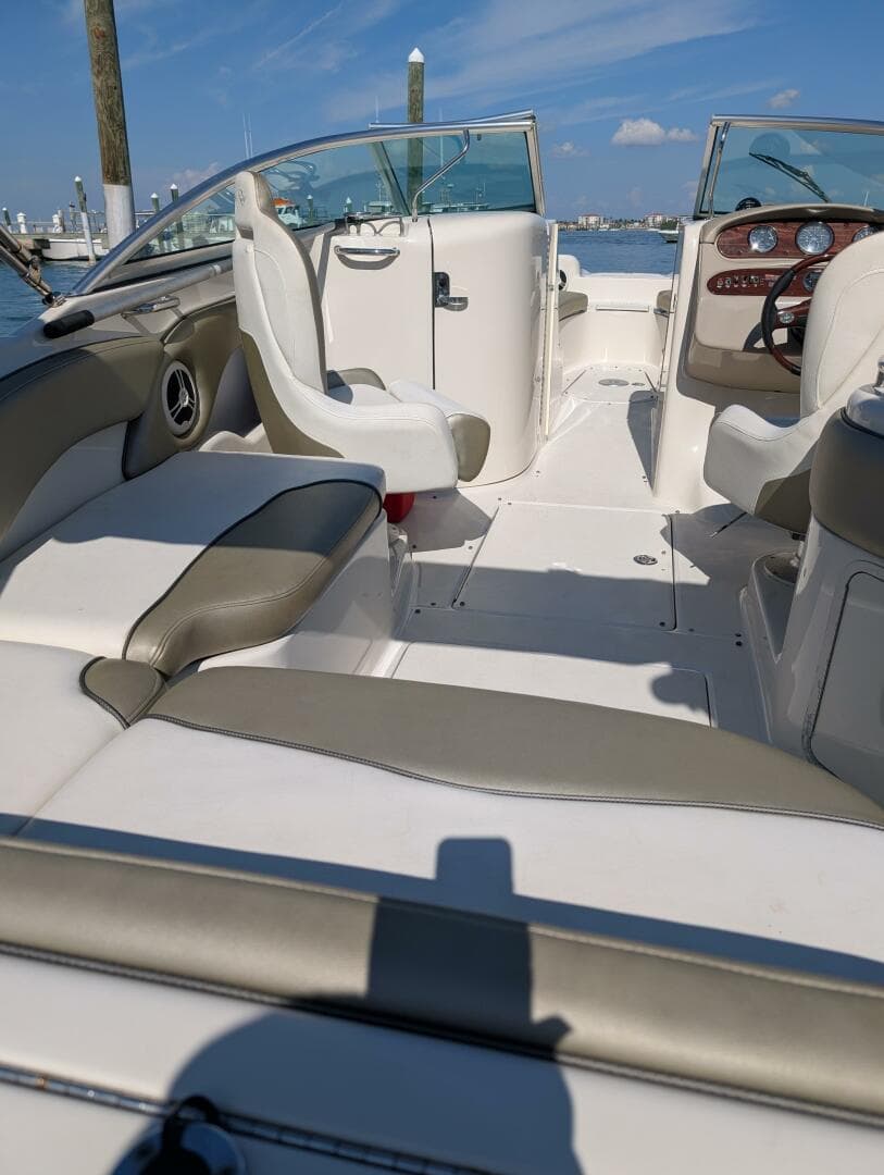 2007 Sea Ray 240 Sundeck — photo 34