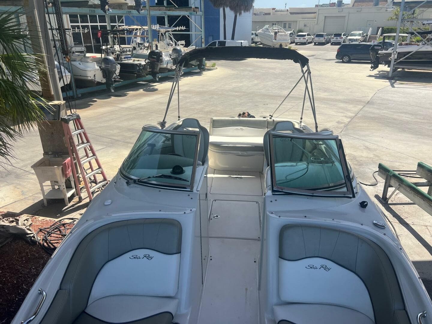 2007 Sea Ray 240 Sundeck — photo 16