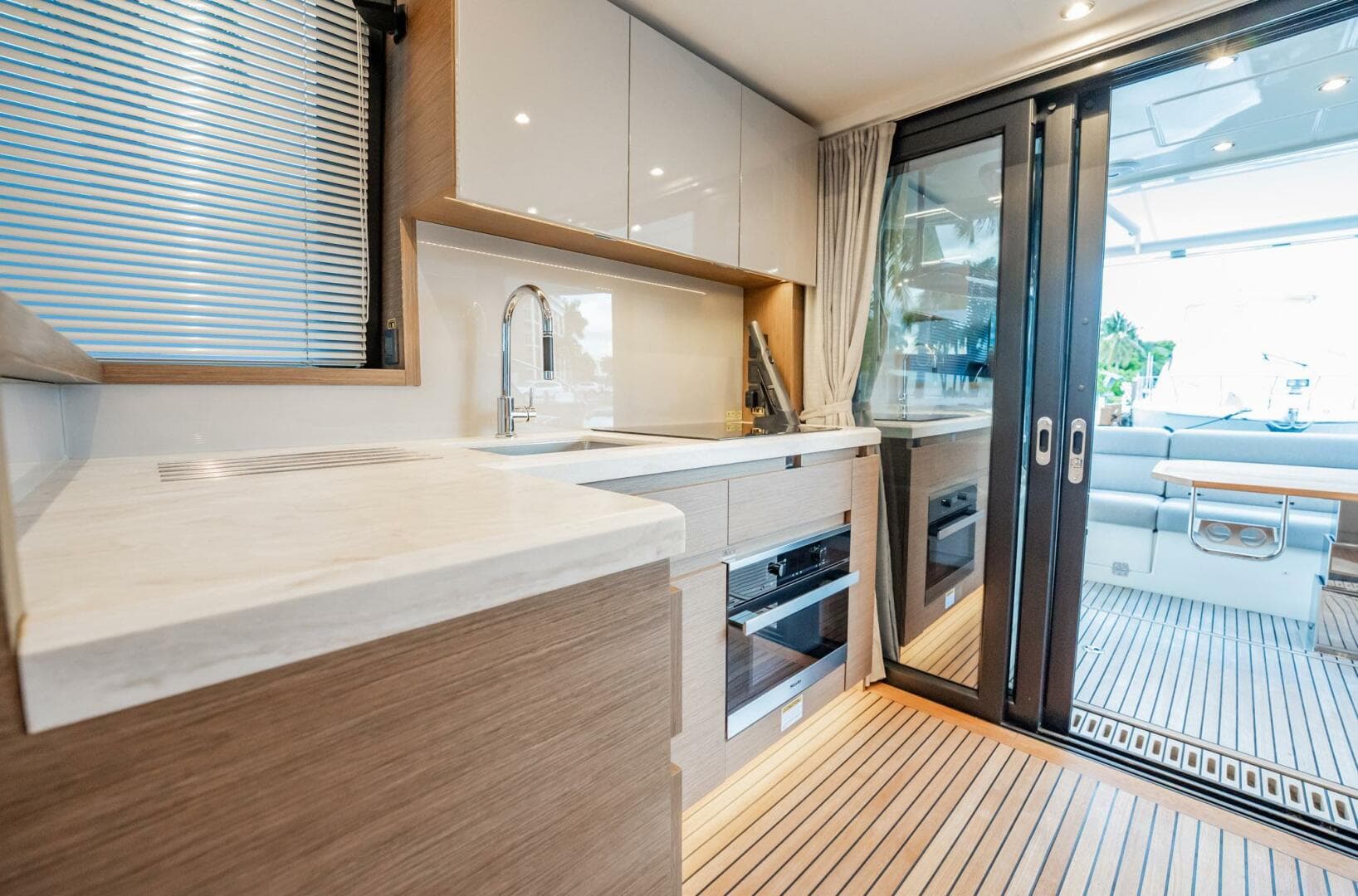 2021 Beneteau Monte Carlo 52 — photo 24