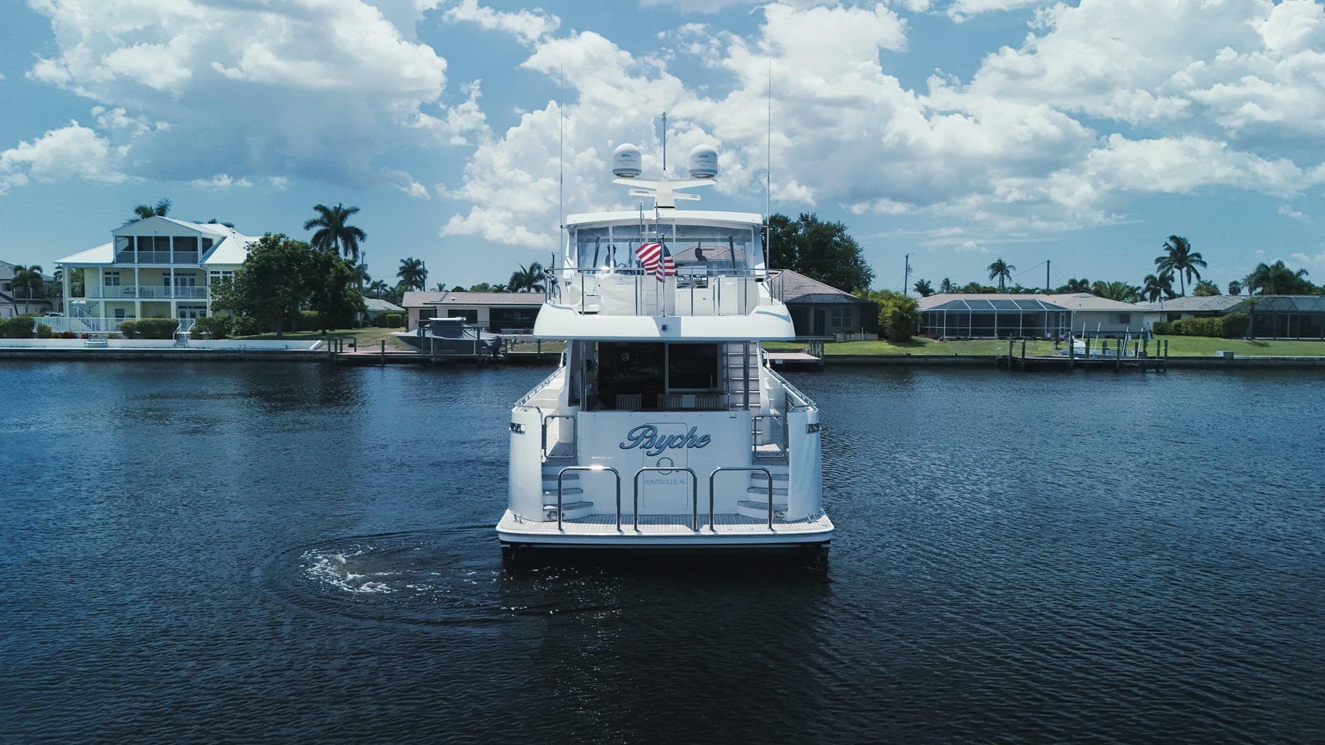 2015 Ocean Alexander 72 — photo 26