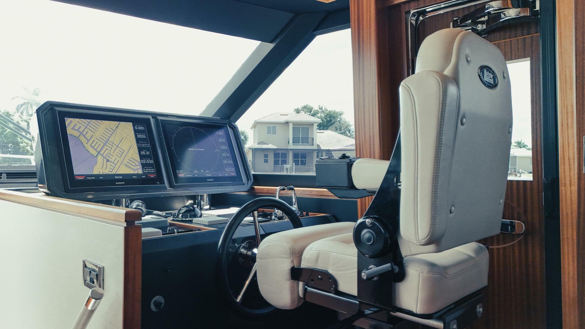 2015 Ocean Alexander 72 — photo 17
