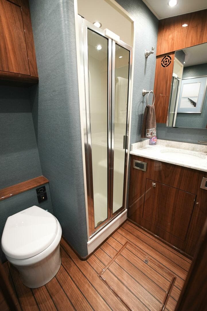 2025 Viking 46 Billfish — photo 61