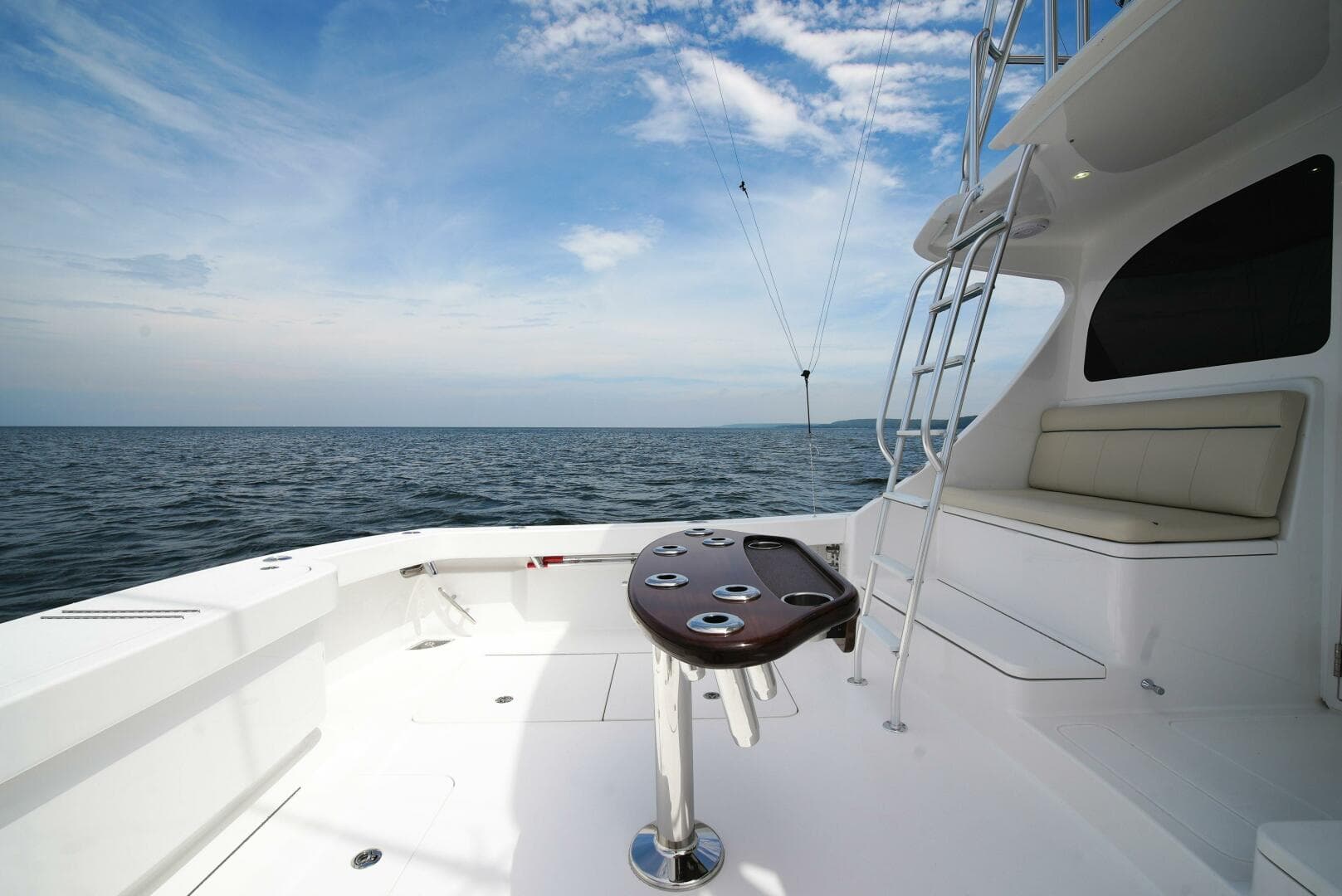 2025 Viking 46 Billfish — photo 21