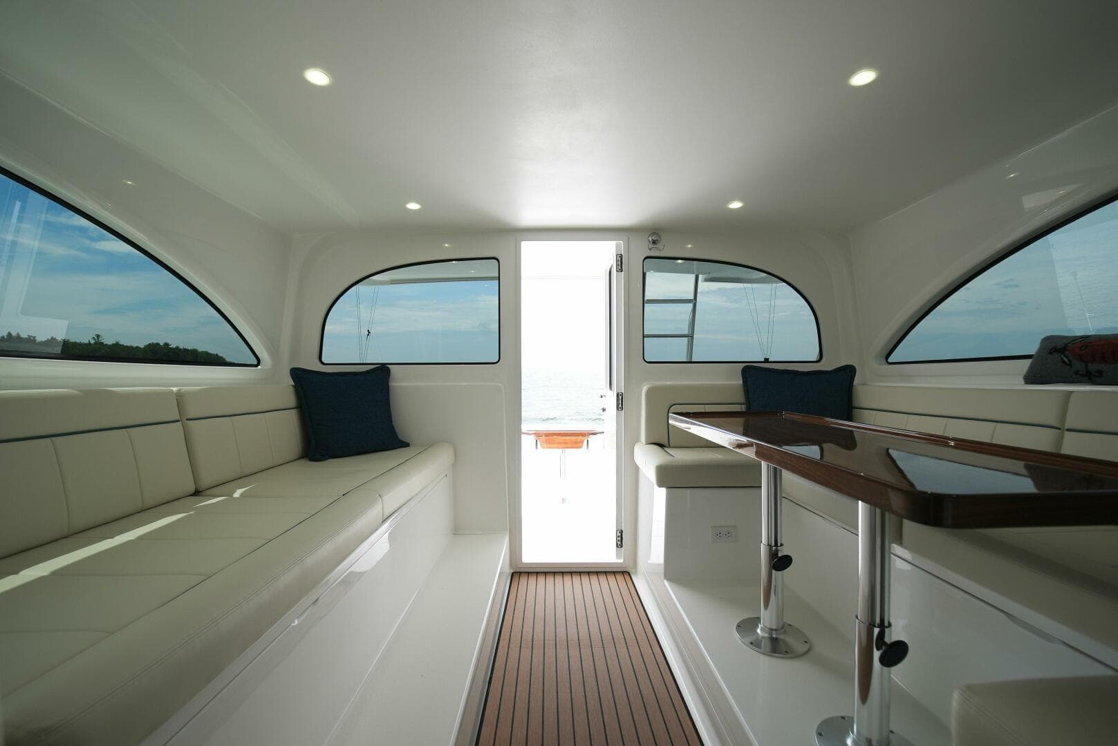 2025 Viking 46 Billfish — photo 40