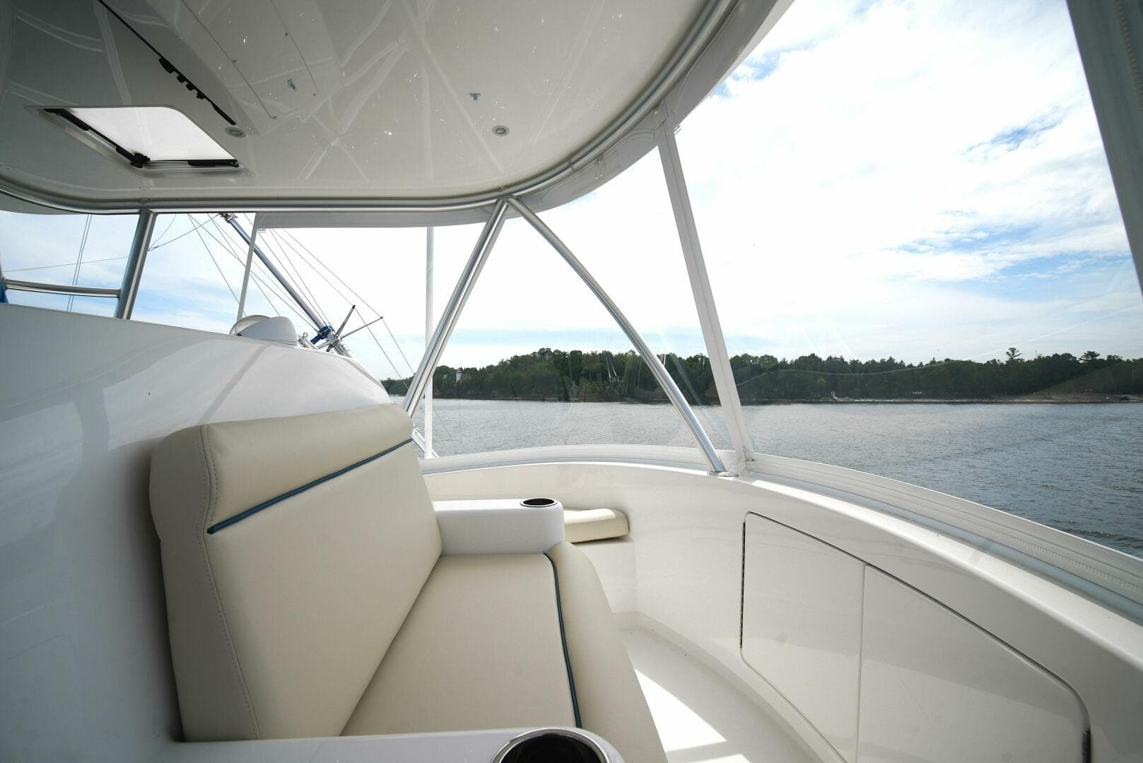 2025 Viking 46 Billfish — photo 34