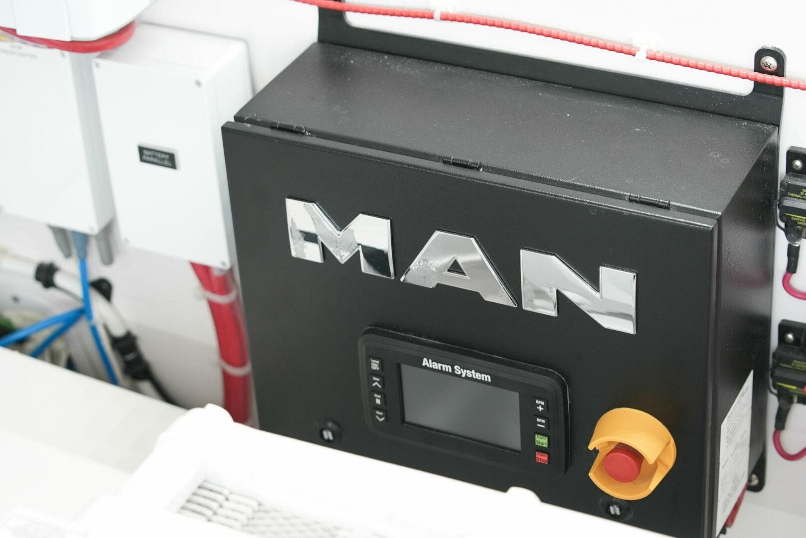 2025 Viking 46 Billfish — photo 71