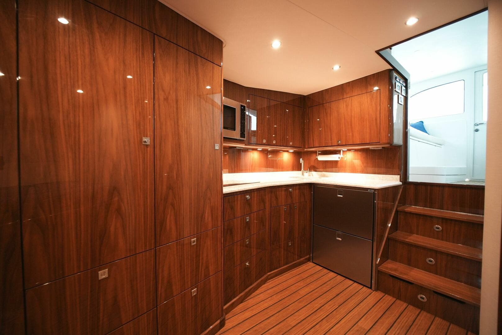 2025 Viking 46 Billfish — photo 49