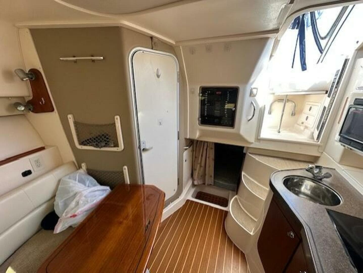 2008 Grady-White 330 Express — photo 14