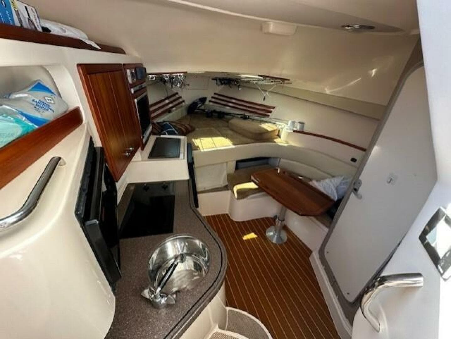 2008 Grady-White 330 Express — photo 10