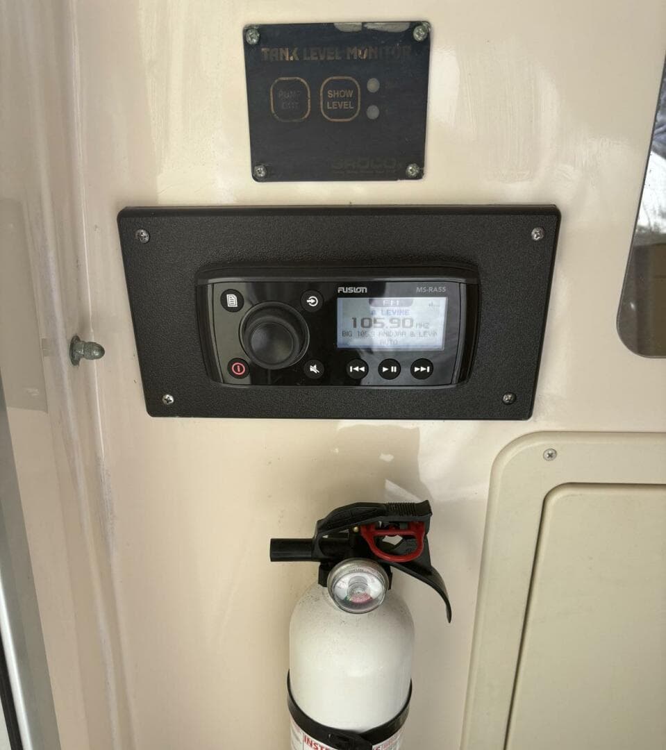 2000 Grady-White 306 Bimini — photo 19