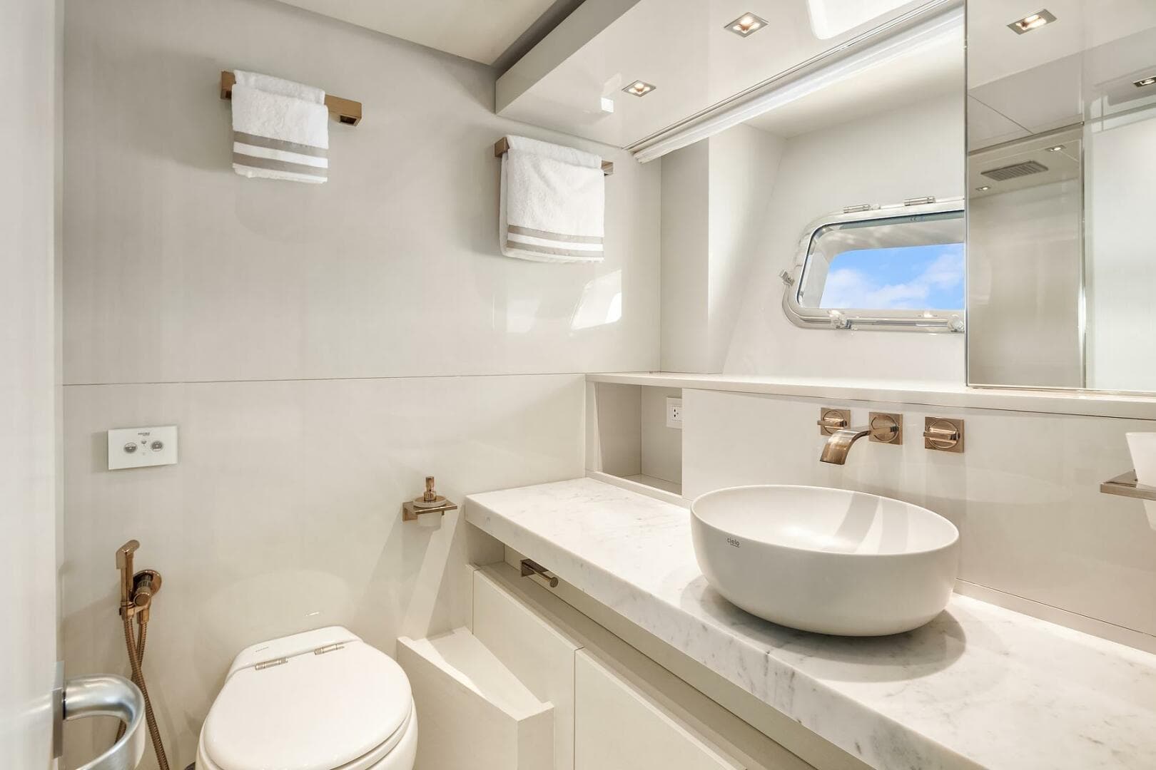 2026 Sanlorenzo Sl 86 — photo 29