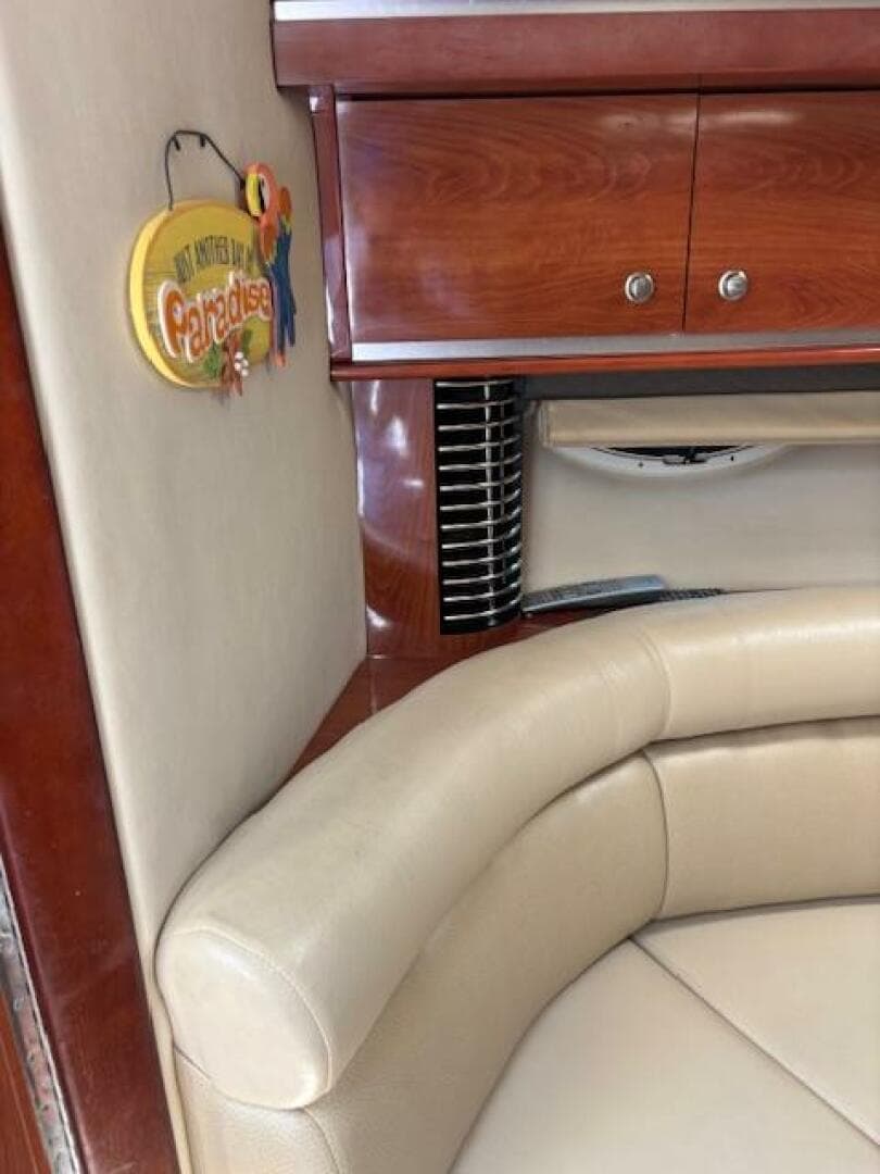 2007 Monterey 350 Sport Yacht — photo 26