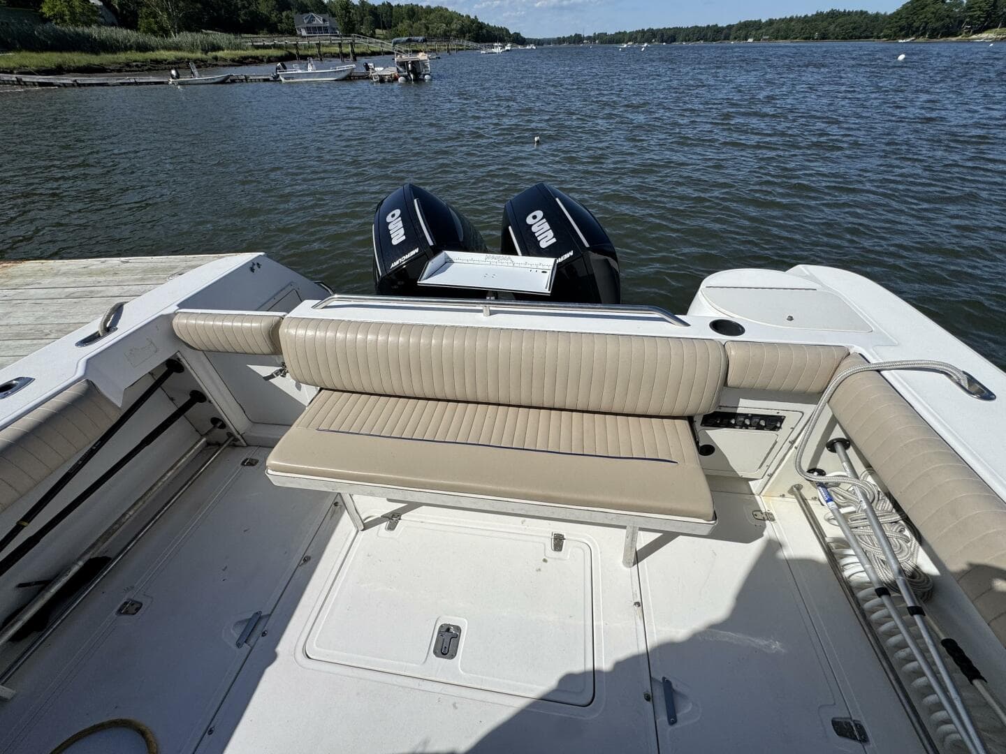 1999 Boston Whaler 28 Conquest — photo 42