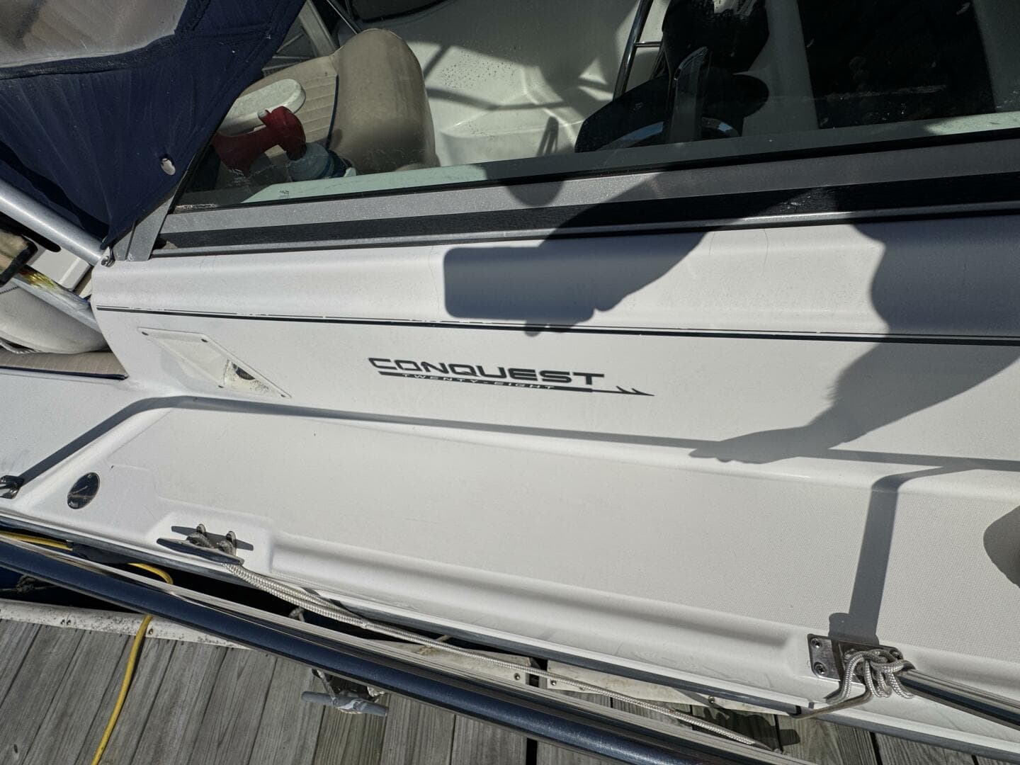 1999 Boston Whaler 28 Conquest — photo 10