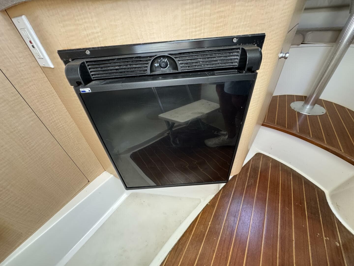 1999 Boston Whaler 28 Conquest — photo 27