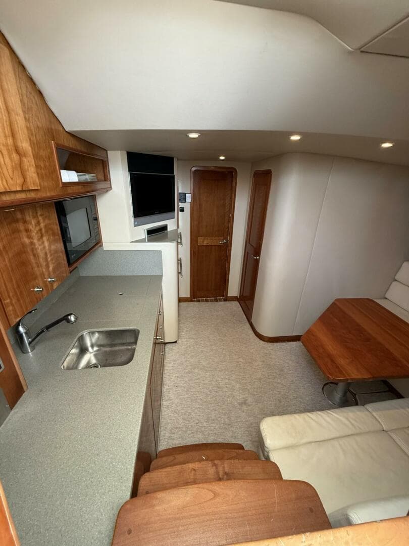 2007 Albemarle 410 Express — photo 25