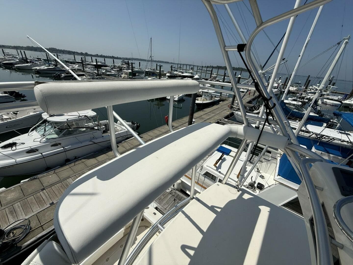 2007 Albemarle 410 Express — photo 21