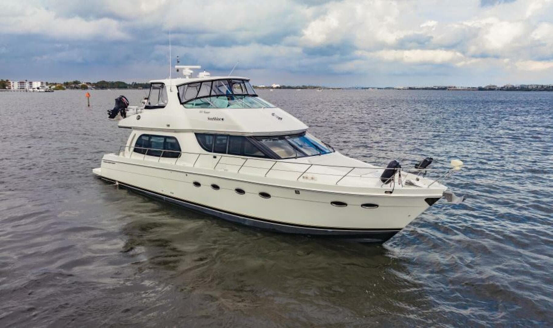 2004 Carver 56 Voyager — photo 129
