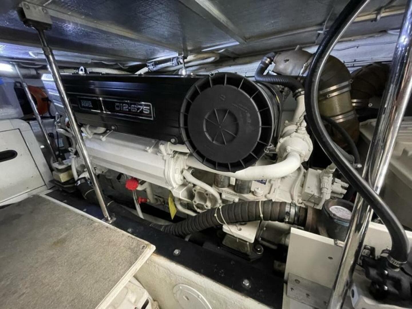 2004 Carver 56 Voyager — photo 103