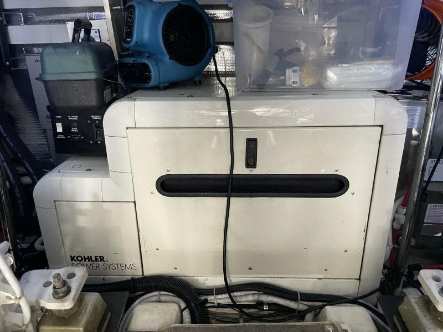 2004 Carver 56 Voyager — photo 96