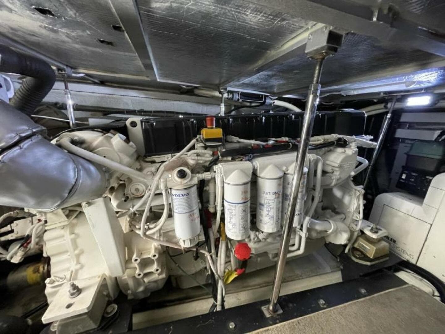 2004 Carver 56 Voyager — photo 105