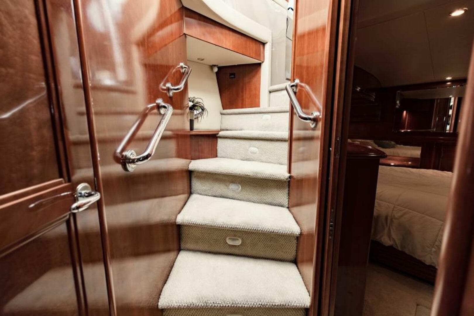 2004 Carver 56 Voyager — photo 34