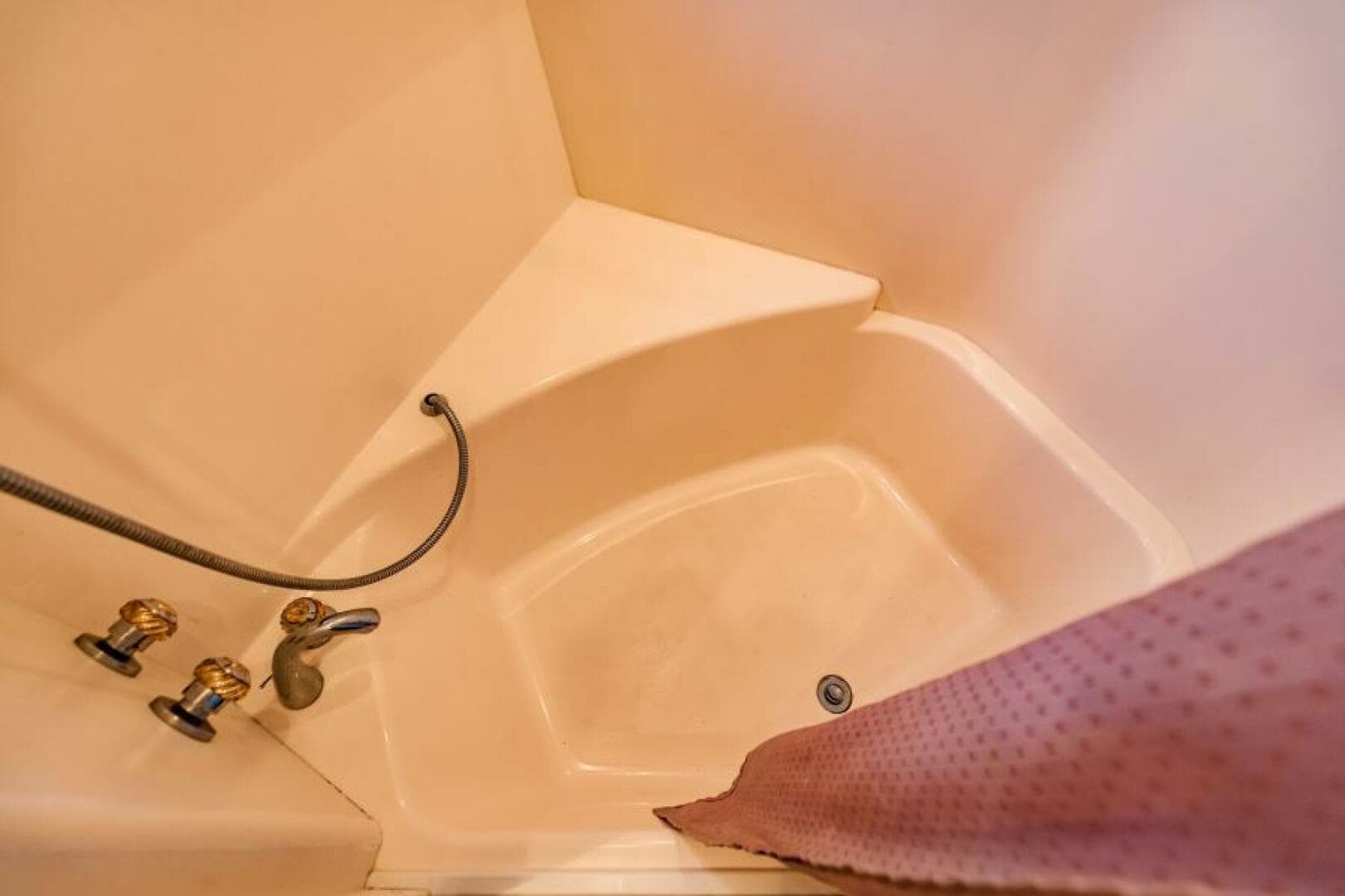 2004 Carver 56 Voyager — photo 46